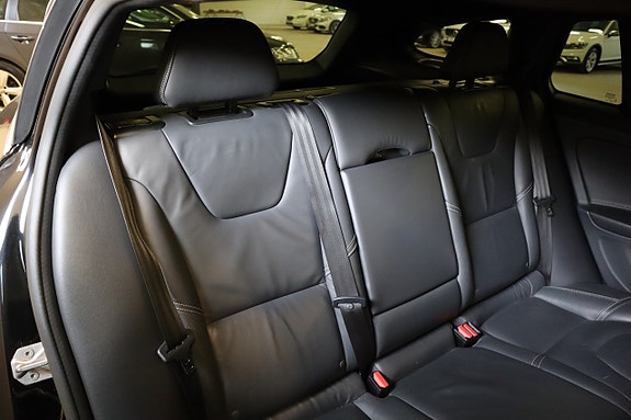 Volvo V60 21 of 30