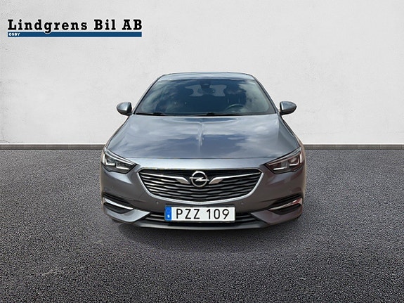 Opel Insignia 4 of 11