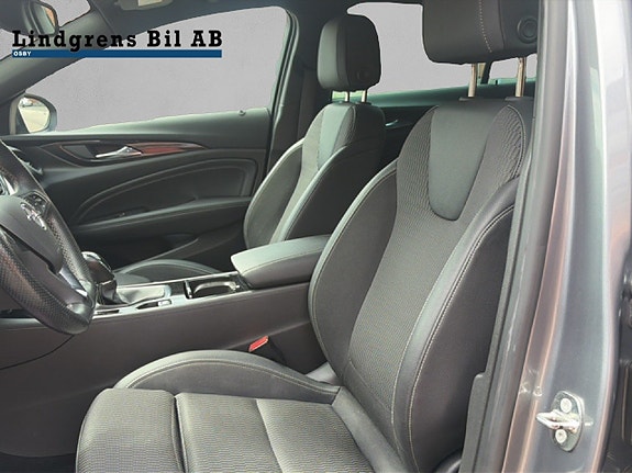 Opel Insignia 7 of 11