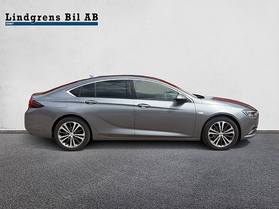 Opel Insignia 2 of 11