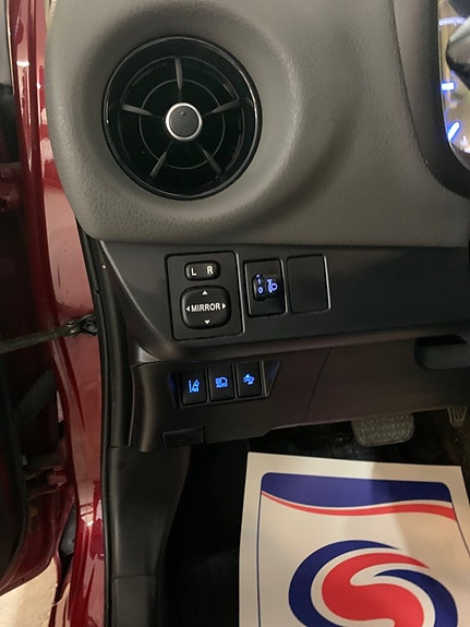 Toyota Yaris 14 of 25