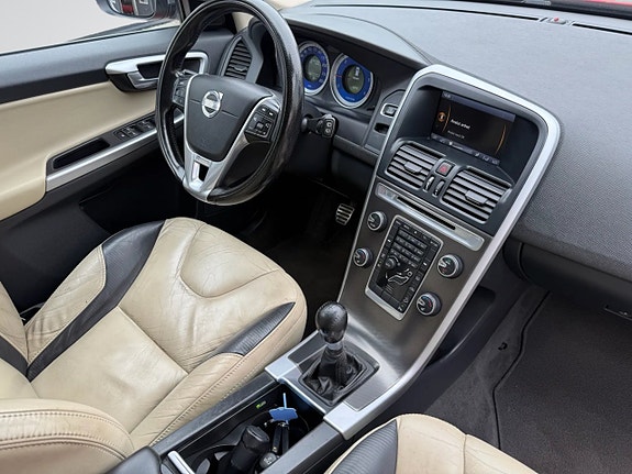 Volvo XC60 19 of 21