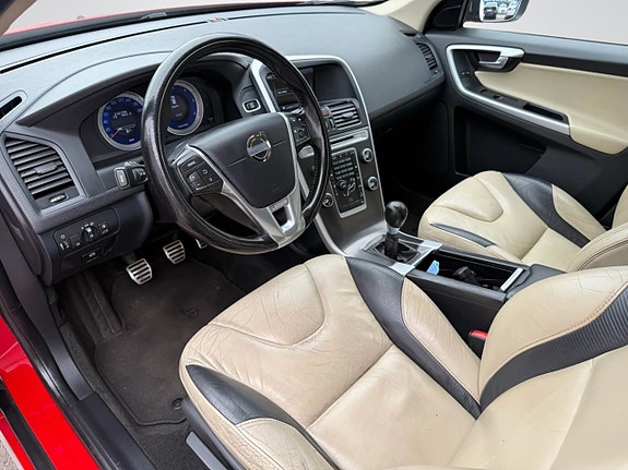 Volvo XC60 9 of 21