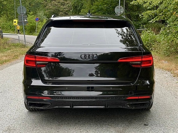 Audi A4 3 of 12