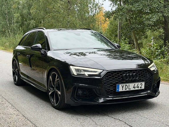 Audi A4 5 of 12