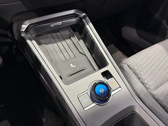 Volkswagen T-Roc 16 of 18
