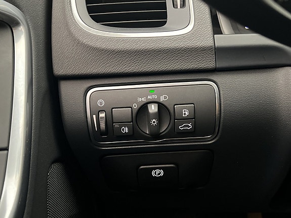 Volvo V60 16 of 30