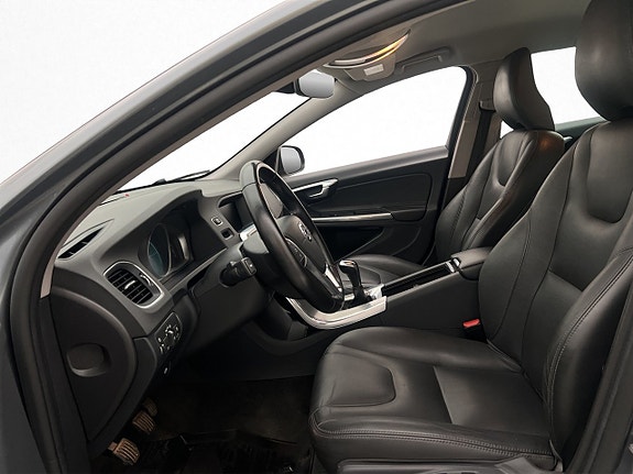 Volvo V60 12 of 30