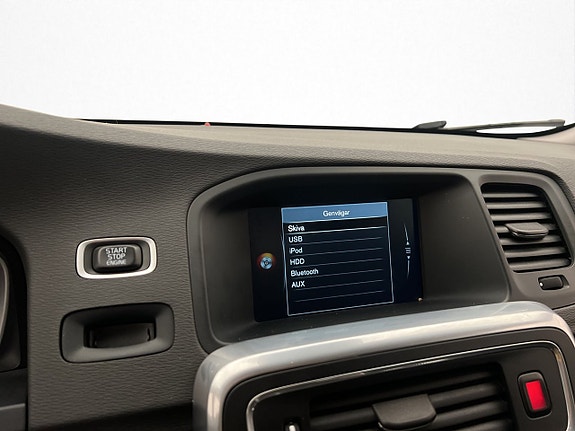 Volvo V60 21 of 30