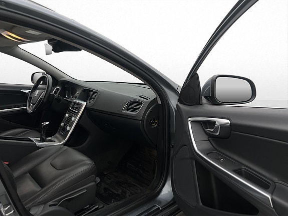 Volvo V60 24 of 30
