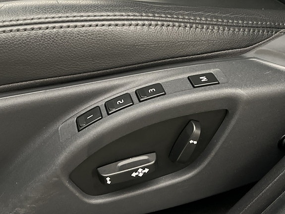 Volvo V60 13 of 30