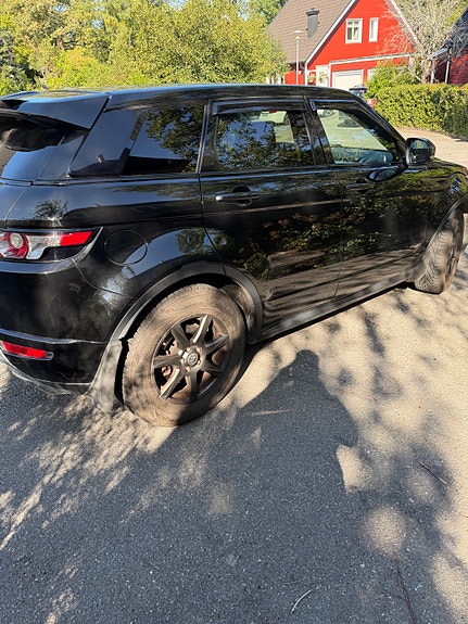Land Rover Range Rover Evoque 2 of 6