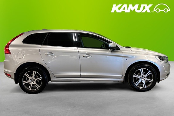Volvo XC60 2 of 26
