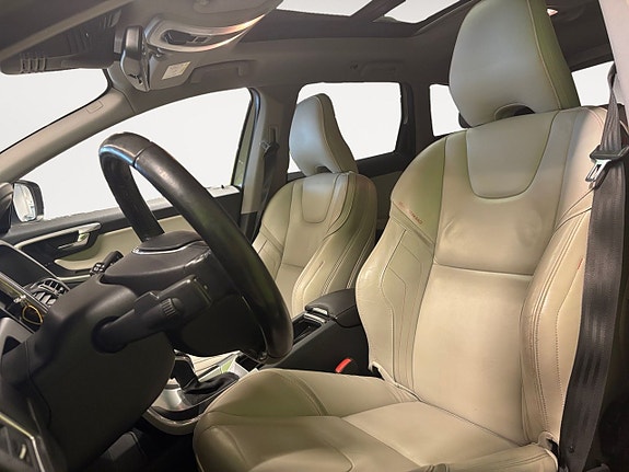 Volvo XC60 9 of 26