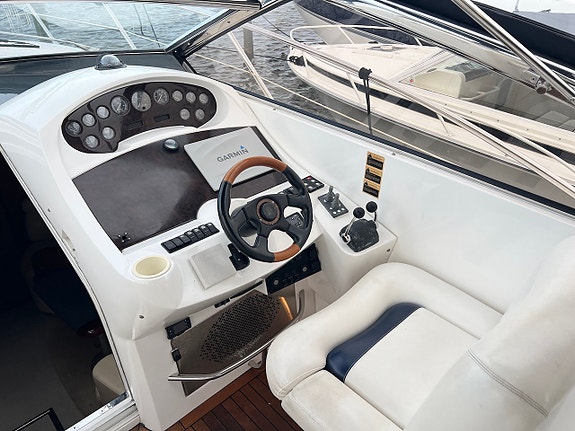 Sunseeker Portofino 35 -03 | 2 x KAD300 | Akterpropp | Byte! 5 of 12