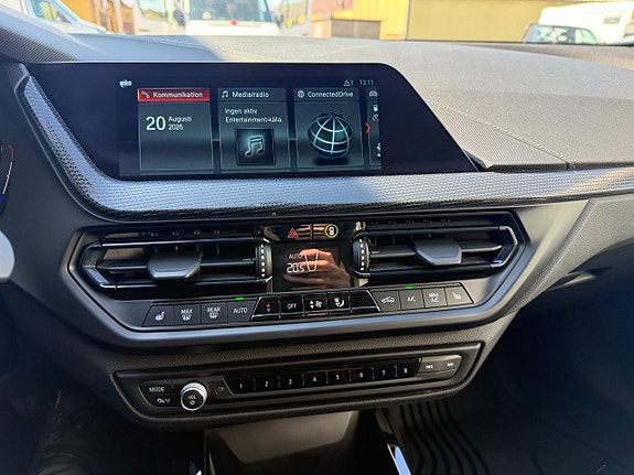 BMW 118i 22 of 27