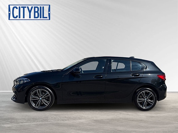 BMW 118i 2 of 27
