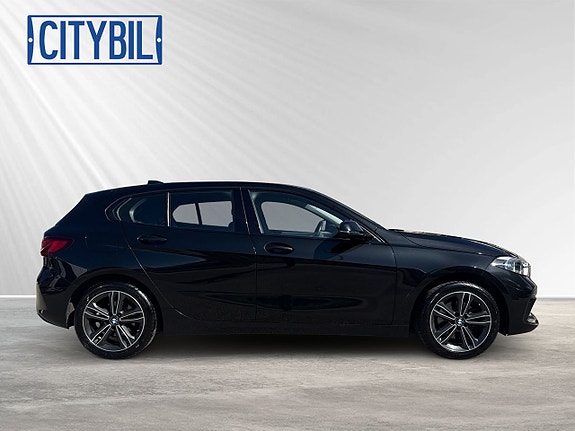 BMW 118i 12 of 27