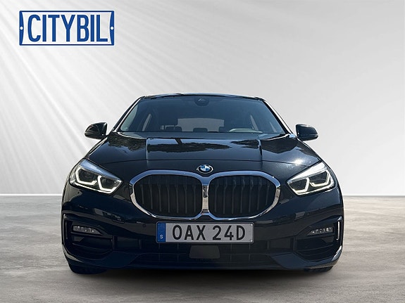 BMW 118i 13 of 27