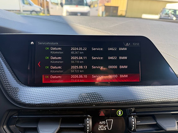 BMW 118i 26 of 27