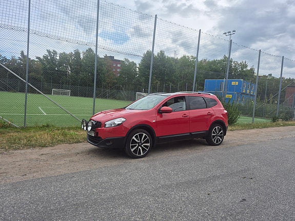 Nissan Qashqai+2 3 of 4