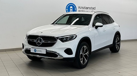 Mercedes-Benz GLC300 e 2 of 12