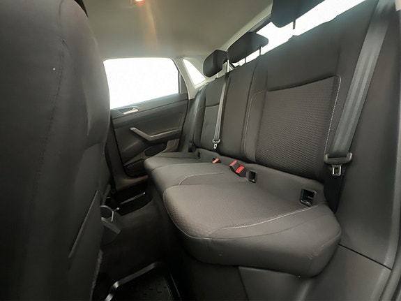 Volkswagen Polo 23 of 28