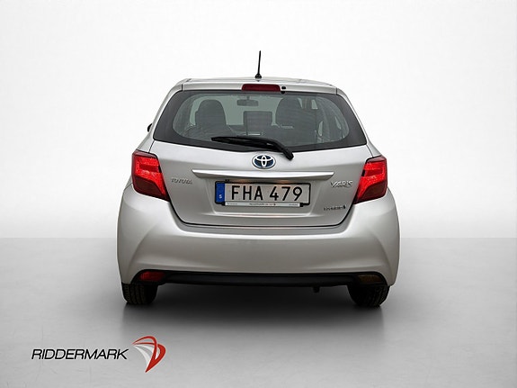 Toyota Yaris 7 of 30