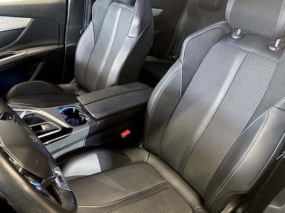 Peugeot 5008 5 of 18