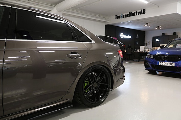 Audi A4 9 of 29