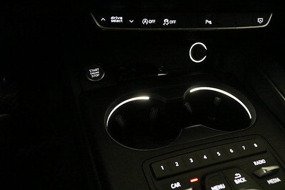 Audi A4 24 of 29