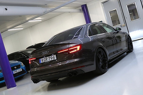 Audi A4 5 of 29
