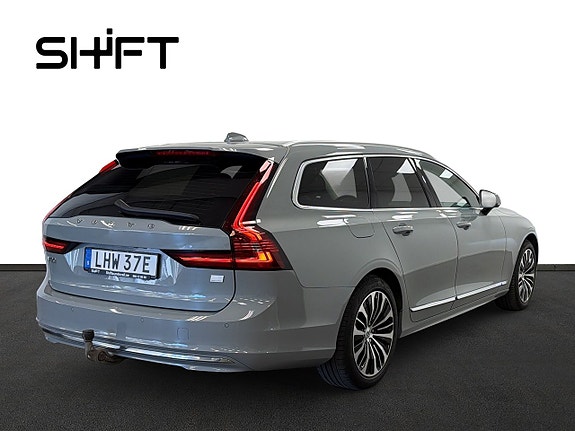Volvo V90 4 of 26