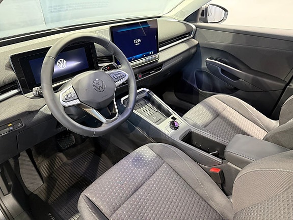 Volkswagen T-Roc 7 of 20