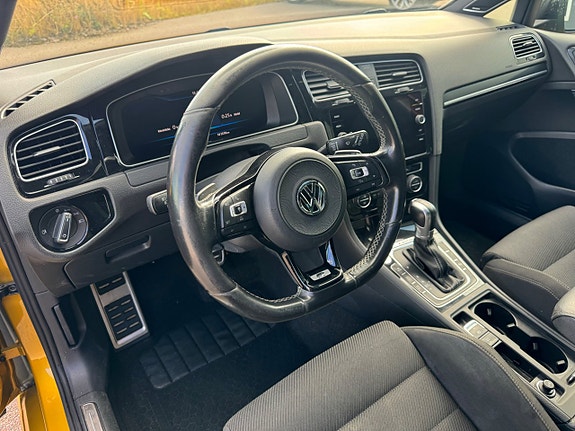 Volkswagen Golf I 18 of 20