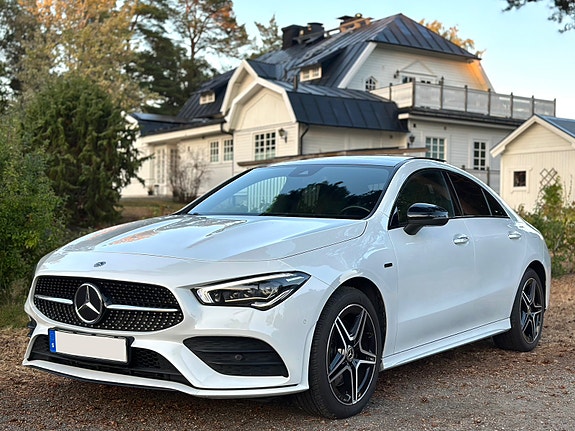 Mercedes-Benz CLA250 e 3 of 17