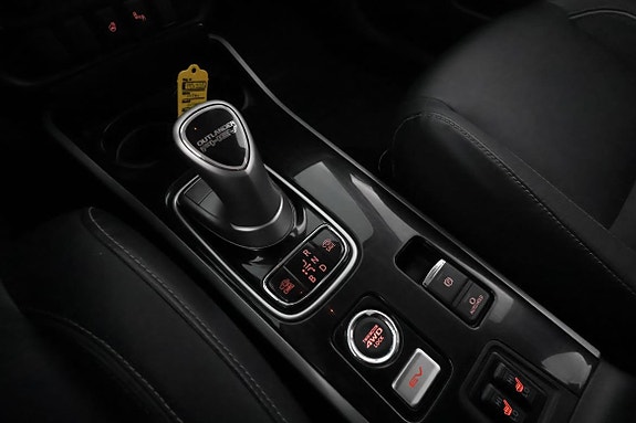 Mitsubishi Outlander 22 of 29