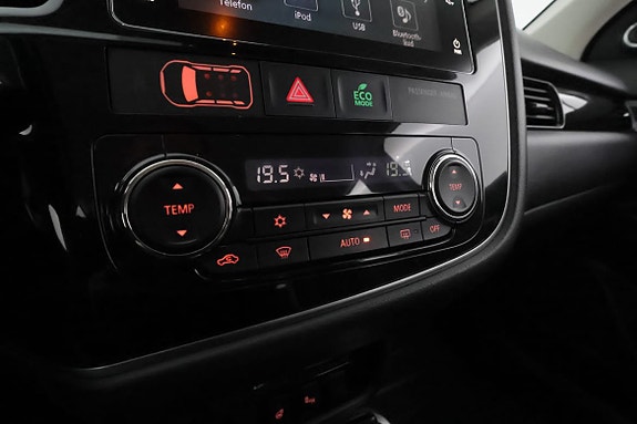 Mitsubishi Outlander 23 of 29