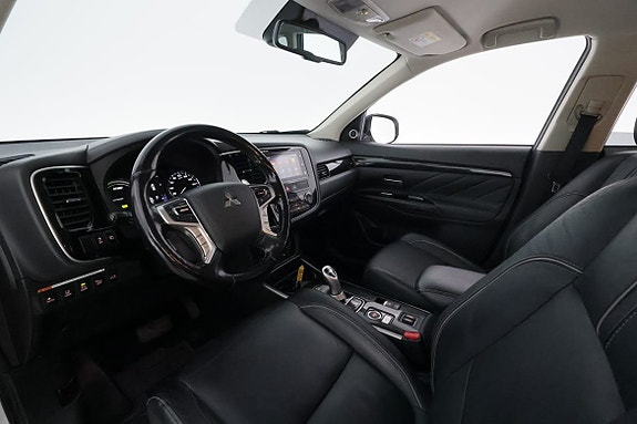 Mitsubishi Outlander 12 of 29
