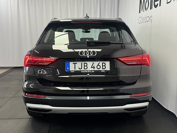 Audi Q3 12 of 12