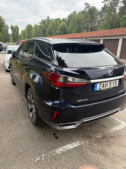 Lexus RX450h 3 of 8