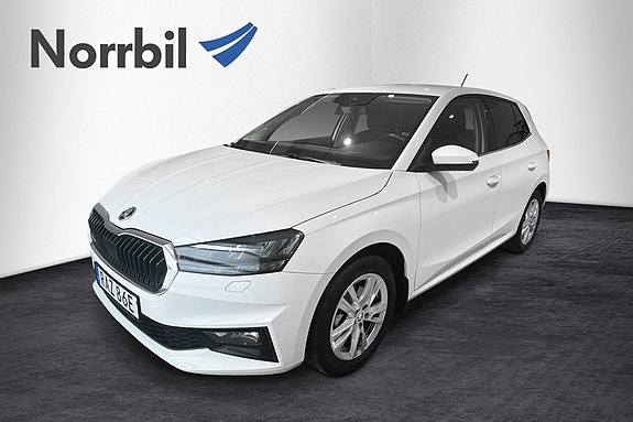Skoda Fabia 2 of 12