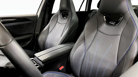 Volkswagen Passat 8 of 14