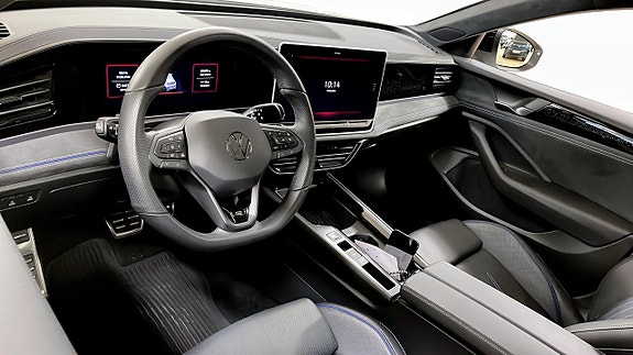 Volkswagen Passat 7 of 14