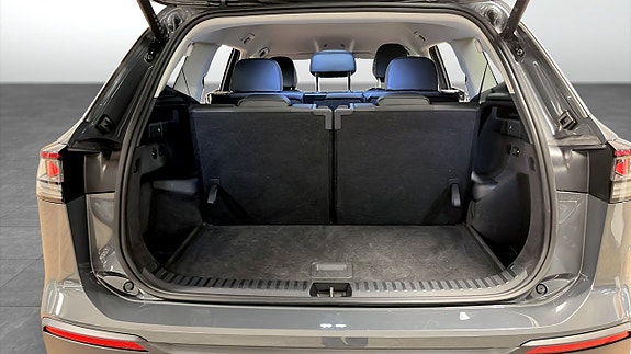 Volkswagen Tayron 12 of 13