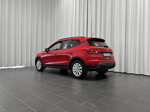 Seat Arona 3 of 12
