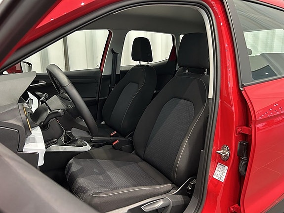 Seat Arona 6 of 12