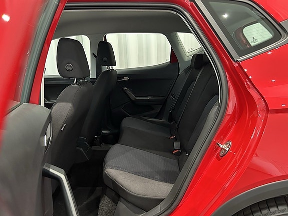Seat Arona 7 of 12