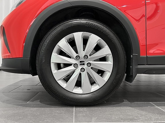 Seat Arona 5 of 12
