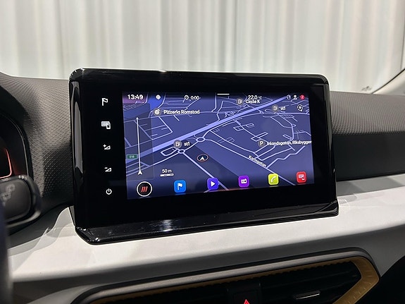 Seat Arona 11 of 12